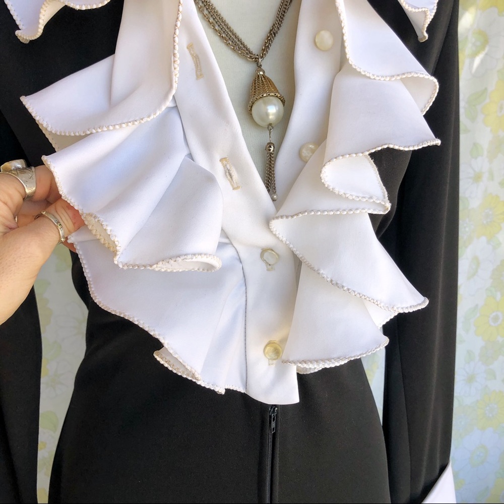 SOLD Vintage🌟70s Ruffle Collared Tuxedo Jumpsuit - Picture 4 of 6